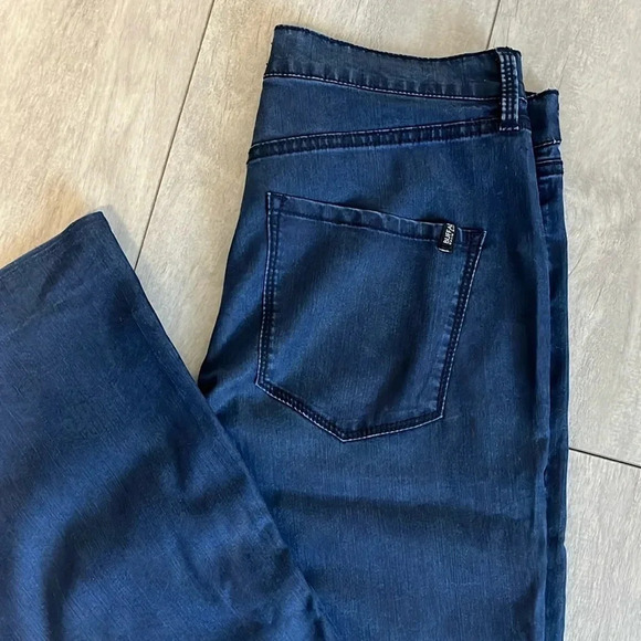 BUFFALO Vertigo Ultra High Rise Super Wide Stretch Denim Jeans, Size 29 - Picture 2 of 12